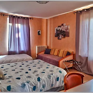 https://le-logis-des-voyageurs.hotels-rhonealpes.com